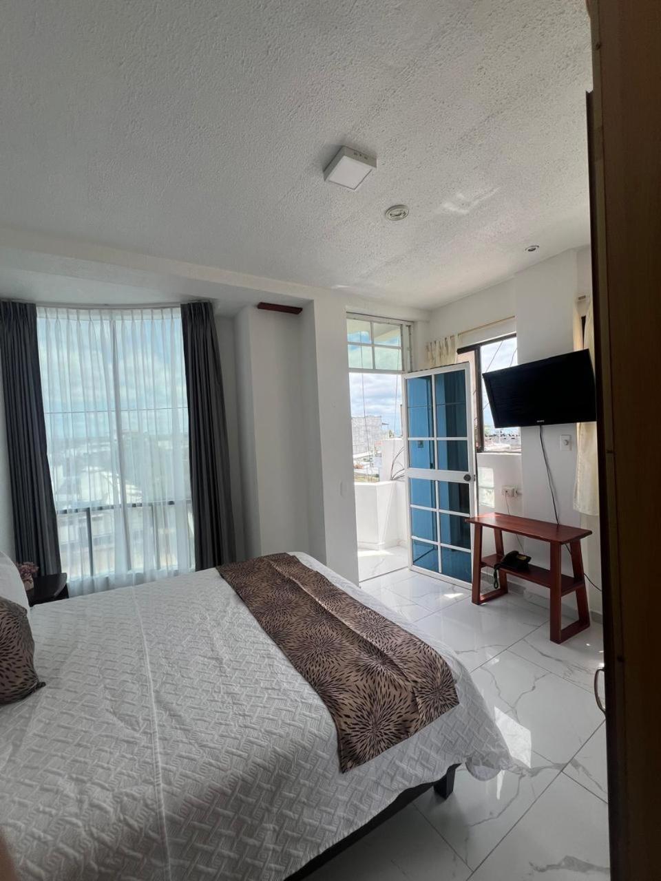 Hostal Carliza Puerto Ayora  Eksteriør bilde