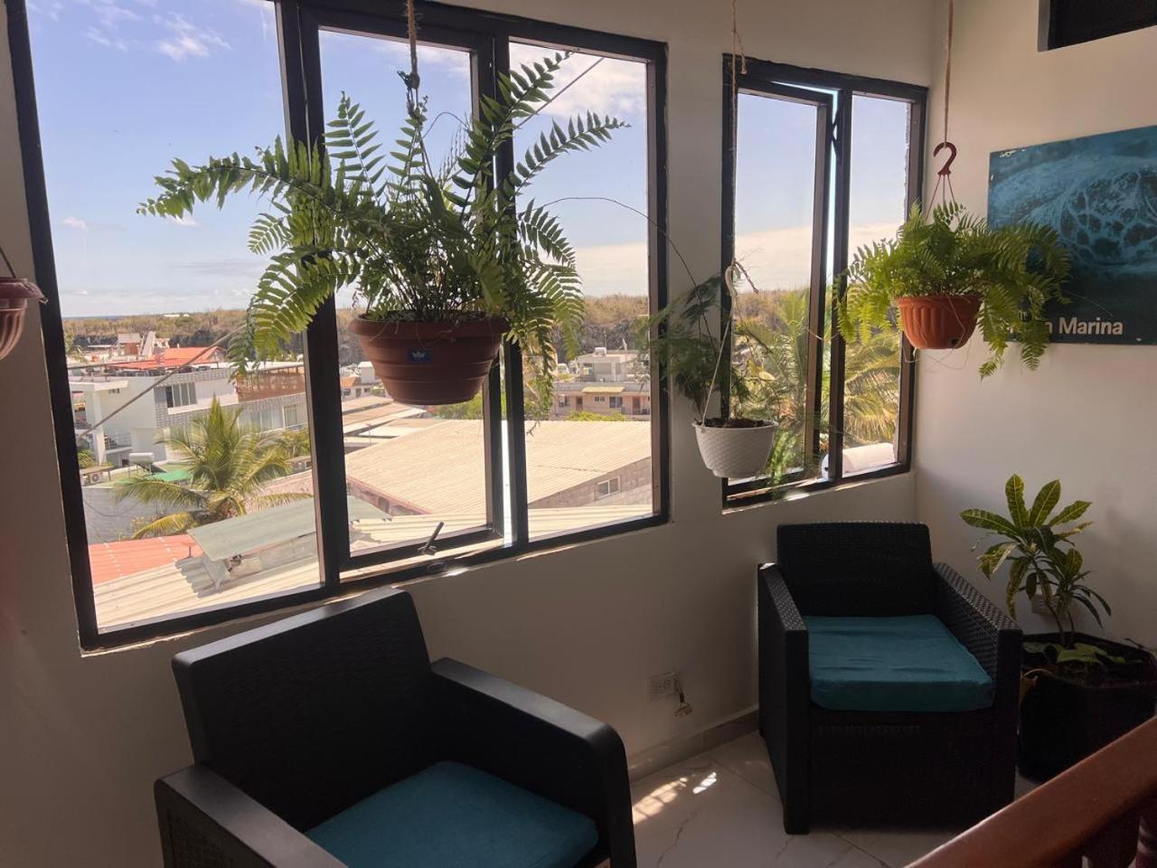 Hostal Carliza Puerto Ayora  Eksteriør bilde